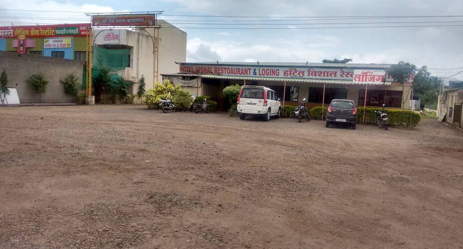 Hotel Vishal Lodging, Karad 3